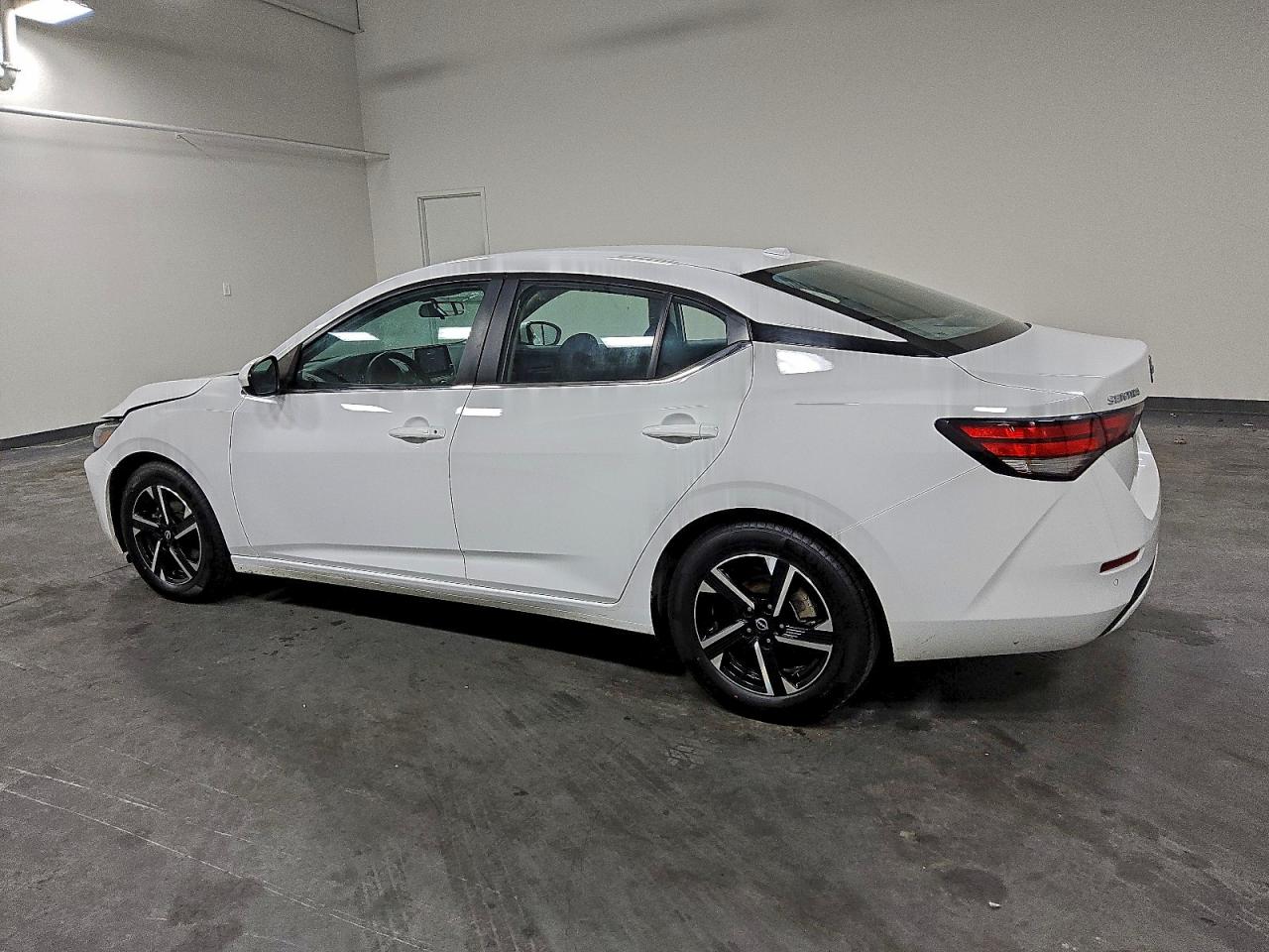 2024 NISSAN SENTRA SV photo 2