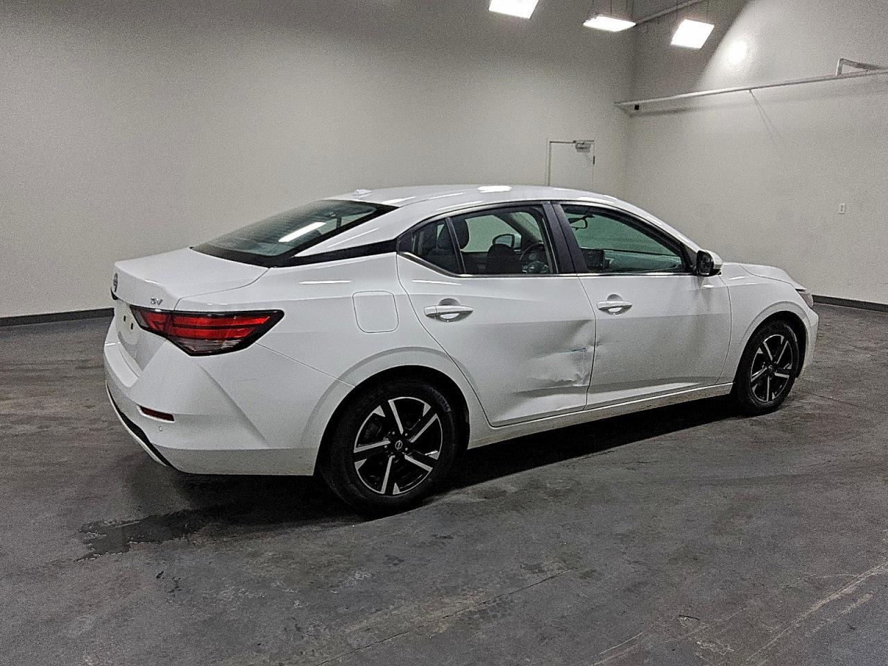 2024 NISSAN SENTRA SV photo 3
