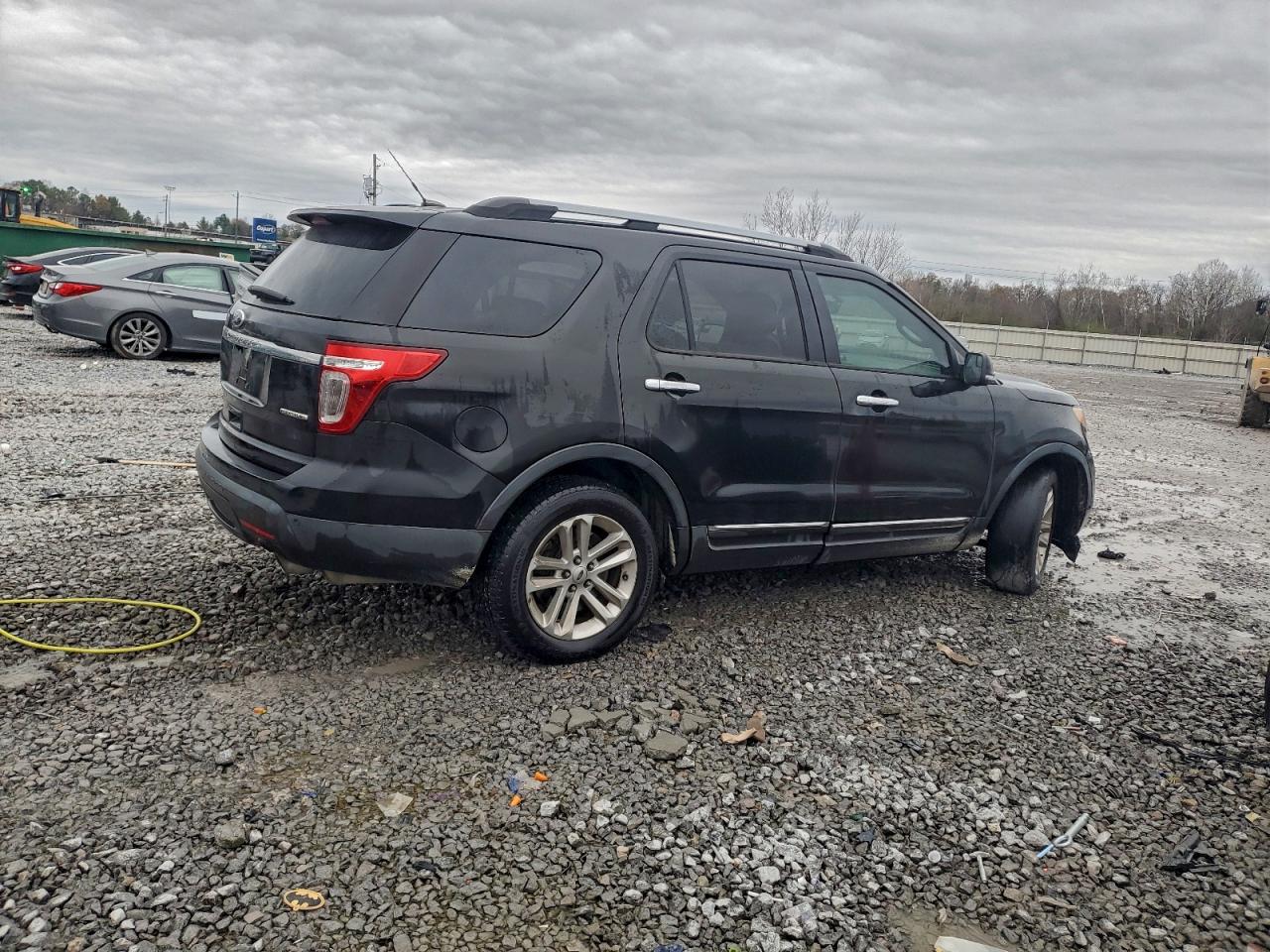 2014 FORD EXPLORER XLT photo 3