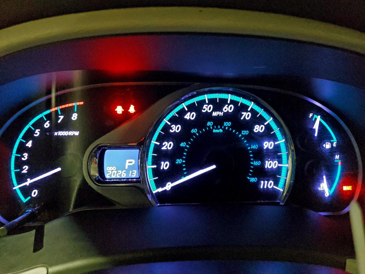 2014 TOYOTA SIENNA XLE photo 9