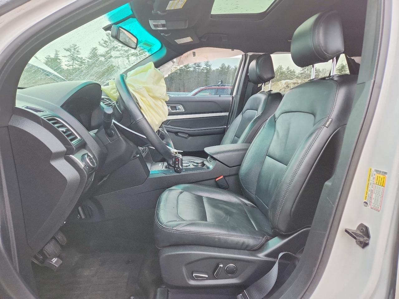 2017 FORD EXPLORER XLT photo 7