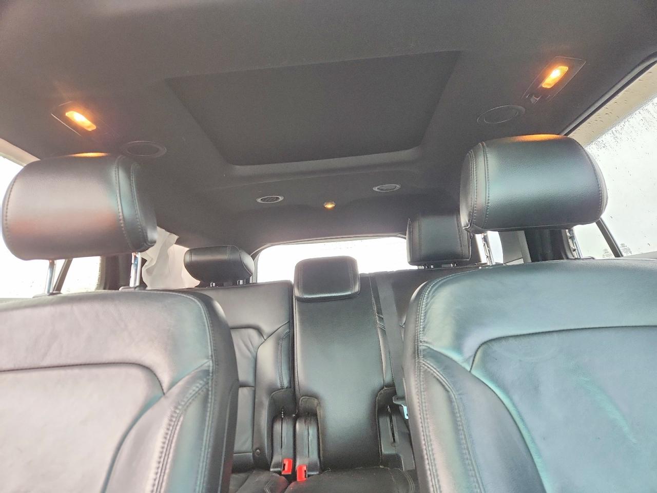 2017 FORD EXPLORER XLT photo 10