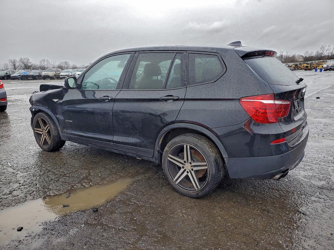 2013 BMW X3 XDRIVE28I photo 2