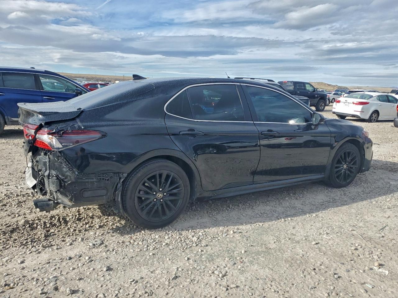 2023 TOYOTA CAMRY SE NIGHT SHADE photo 3