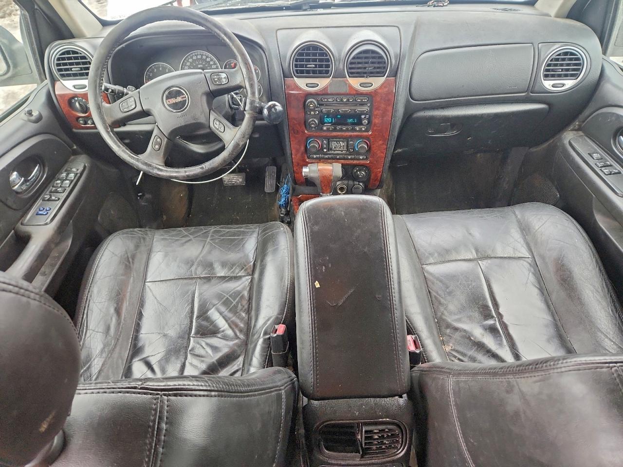 2005 GMC ENVOY photo 8