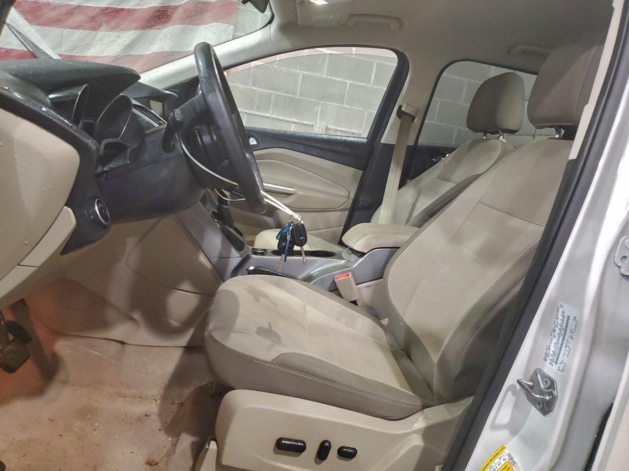 2015 FORD ESCAPE SE photo 7