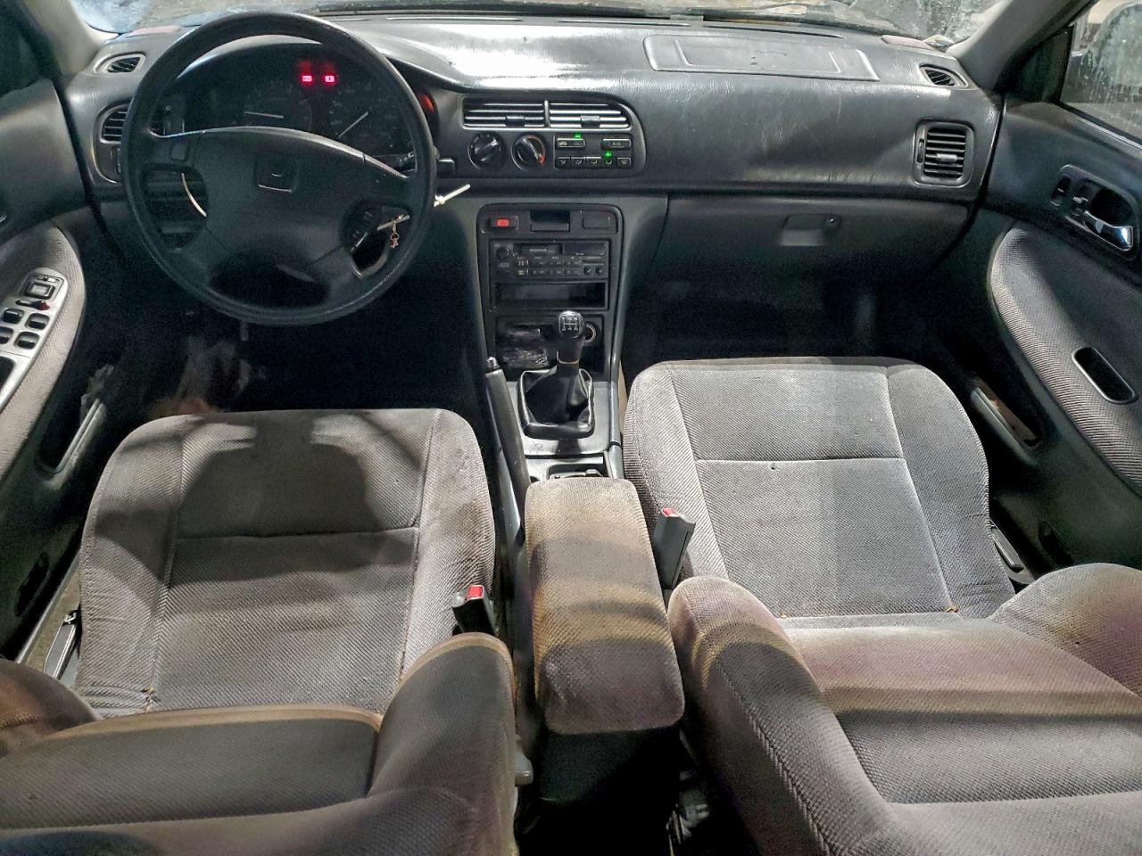 1994 HONDA ACCORD EX photo 8