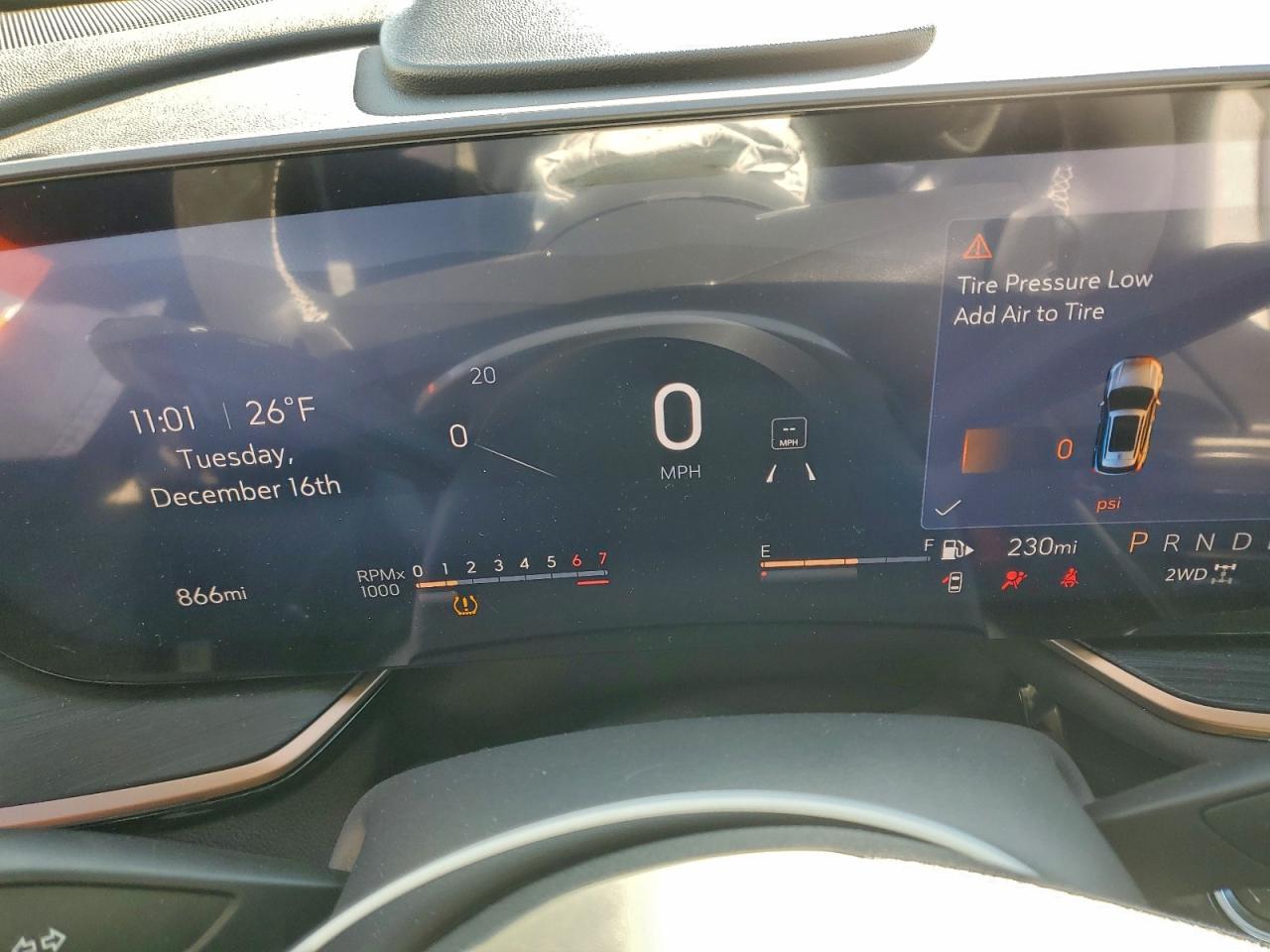 2024 BUICK ENVISION ESSENCE photo 9