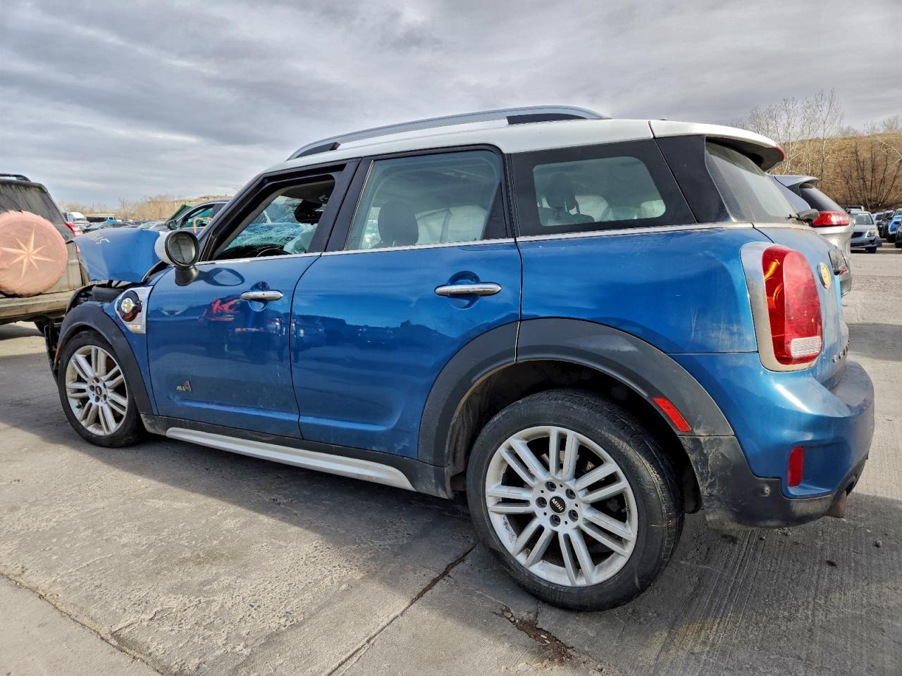 2019 MINI COOPER S E COUNTRYMAN ALL4 photo 2