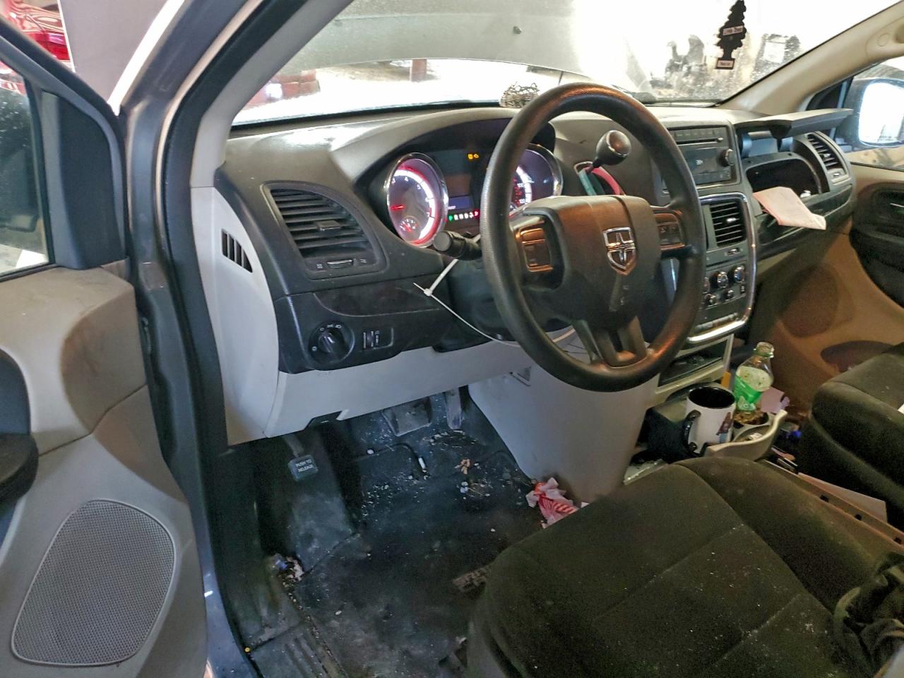 2013 DODGE GRAND CARAVAN SE photo 8