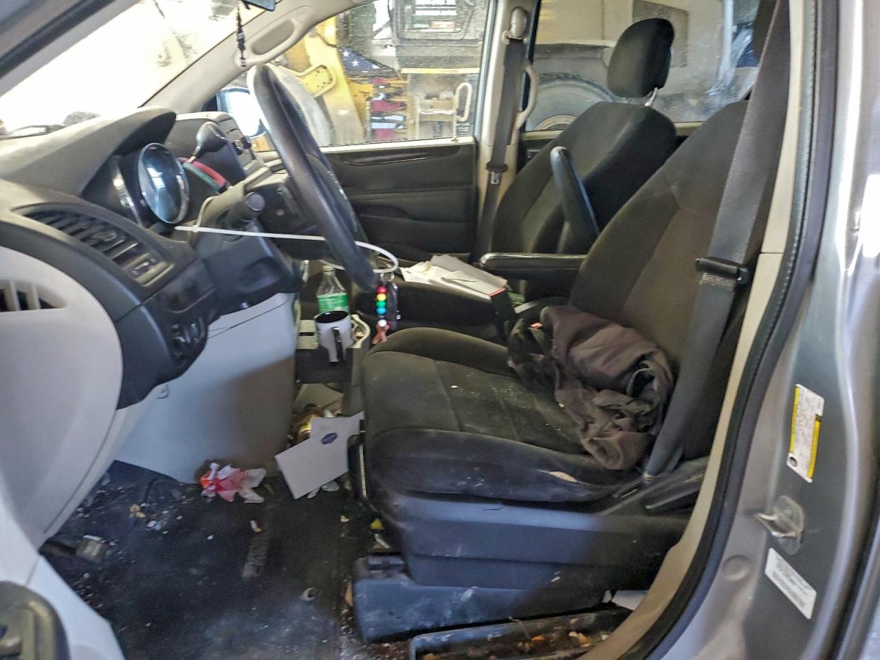 2013 DODGE GRAND CARAVAN SE photo 7