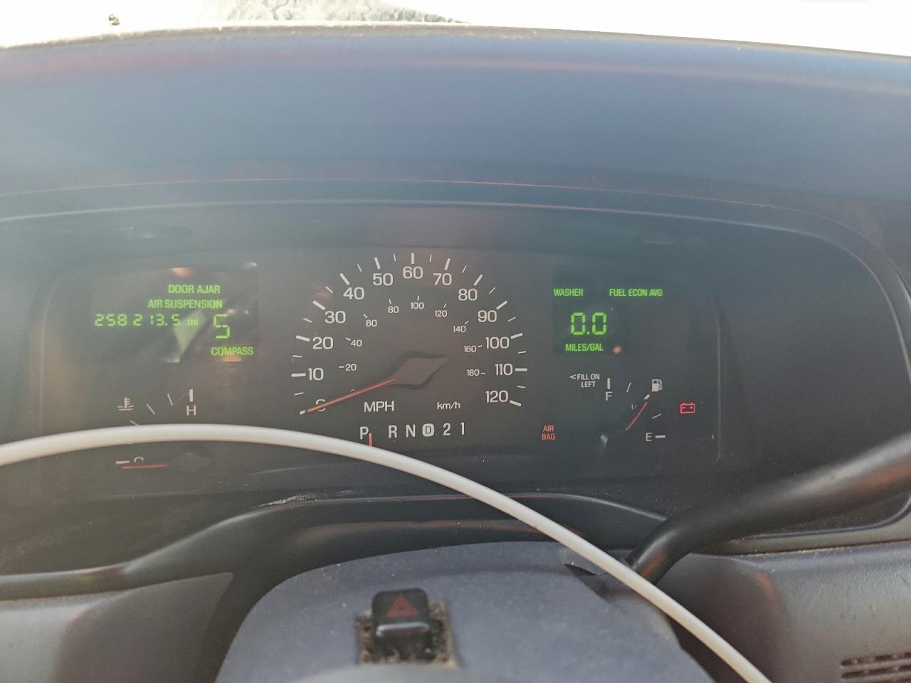 1998 LINCOLN TOWN CAR SIGNATURE photo 9