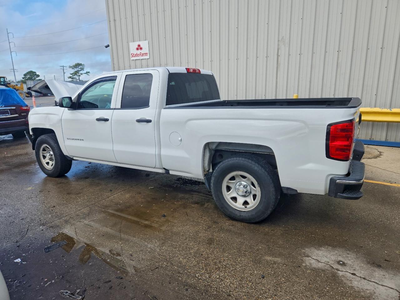 2016 CHEVROLET SILVERADO C1500 photo 2