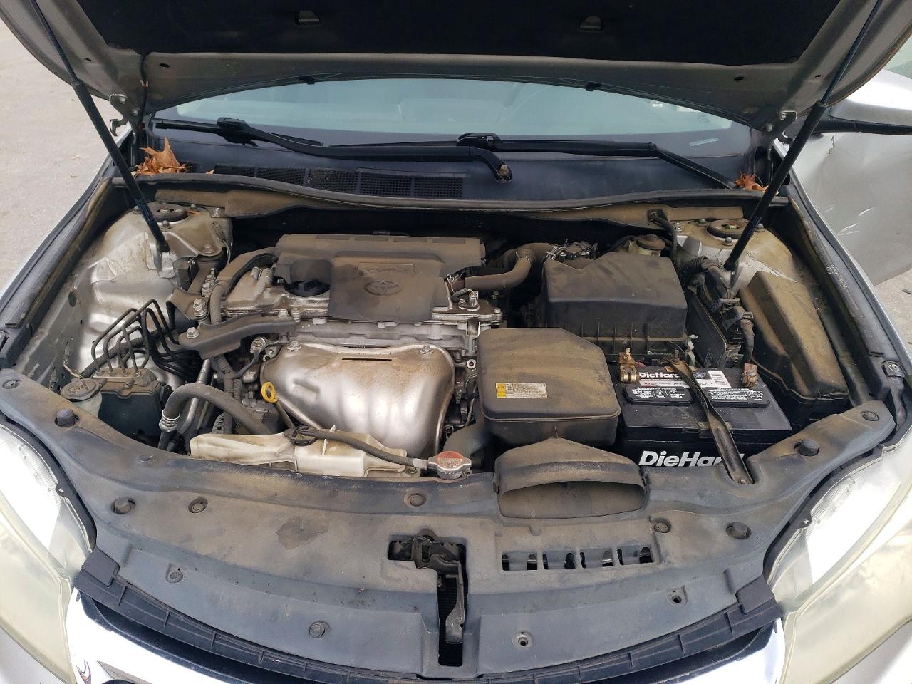 2016 TOYOTA CAMRY LE photo 11