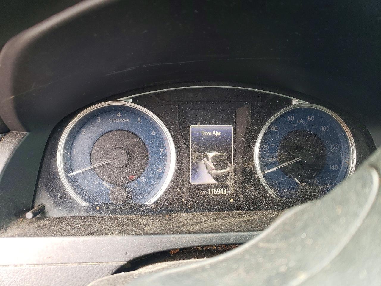2016 TOYOTA CAMRY LE photo 9