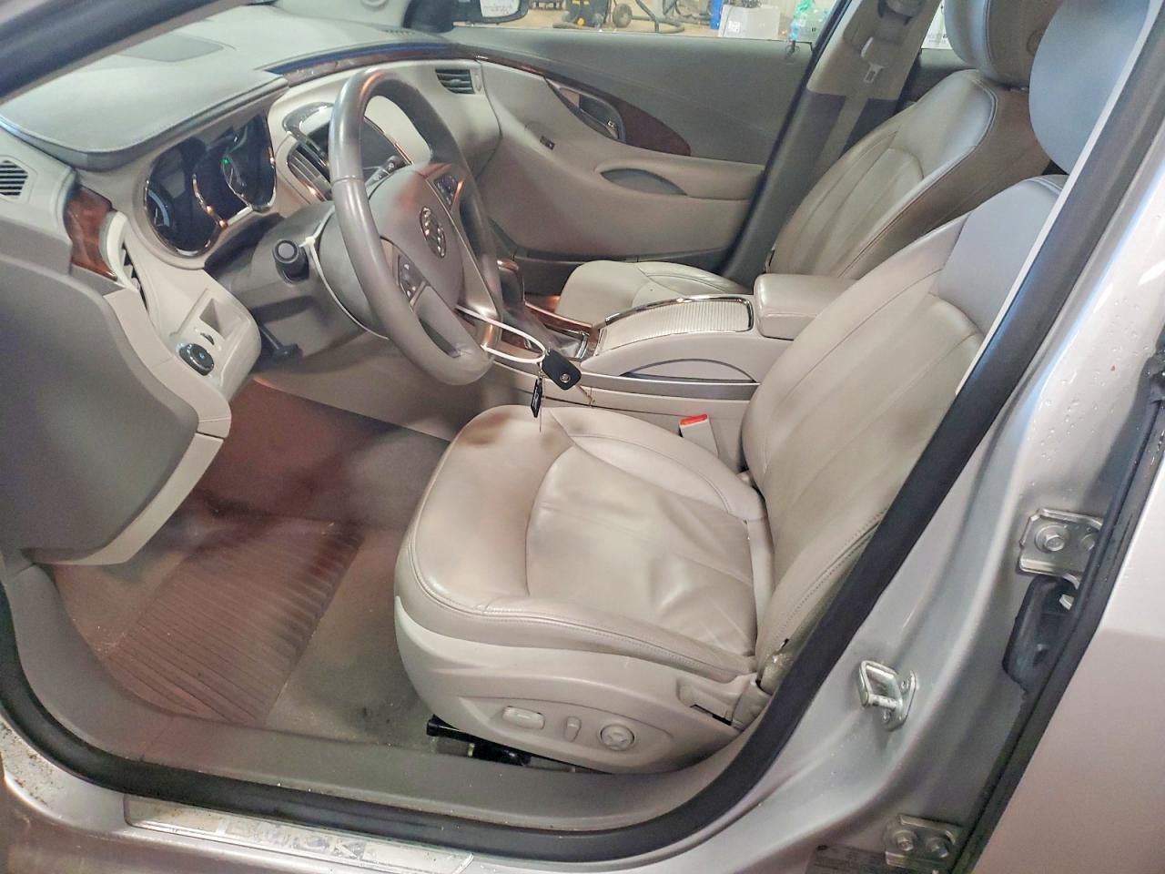 2011 BUICK LACROSSE CXL photo 7