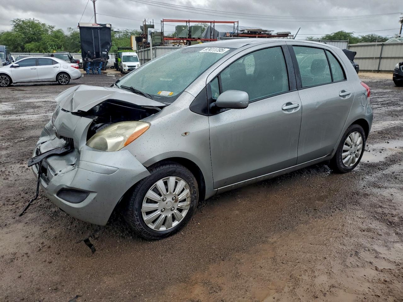 2010 TOYOTA YARIS