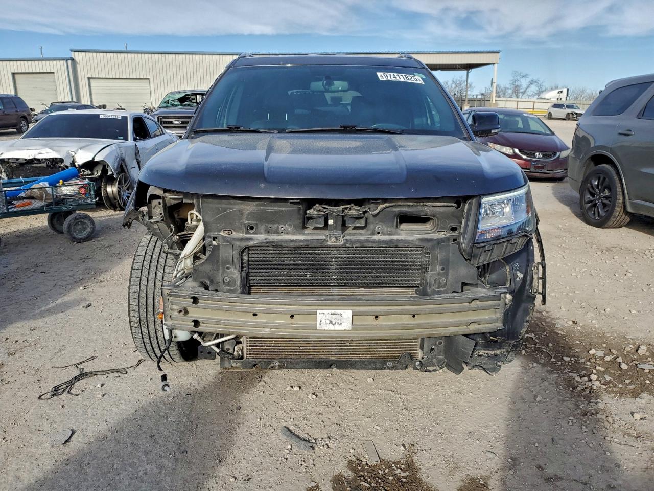 2017 FORD EXPLORER XLT photo 5
