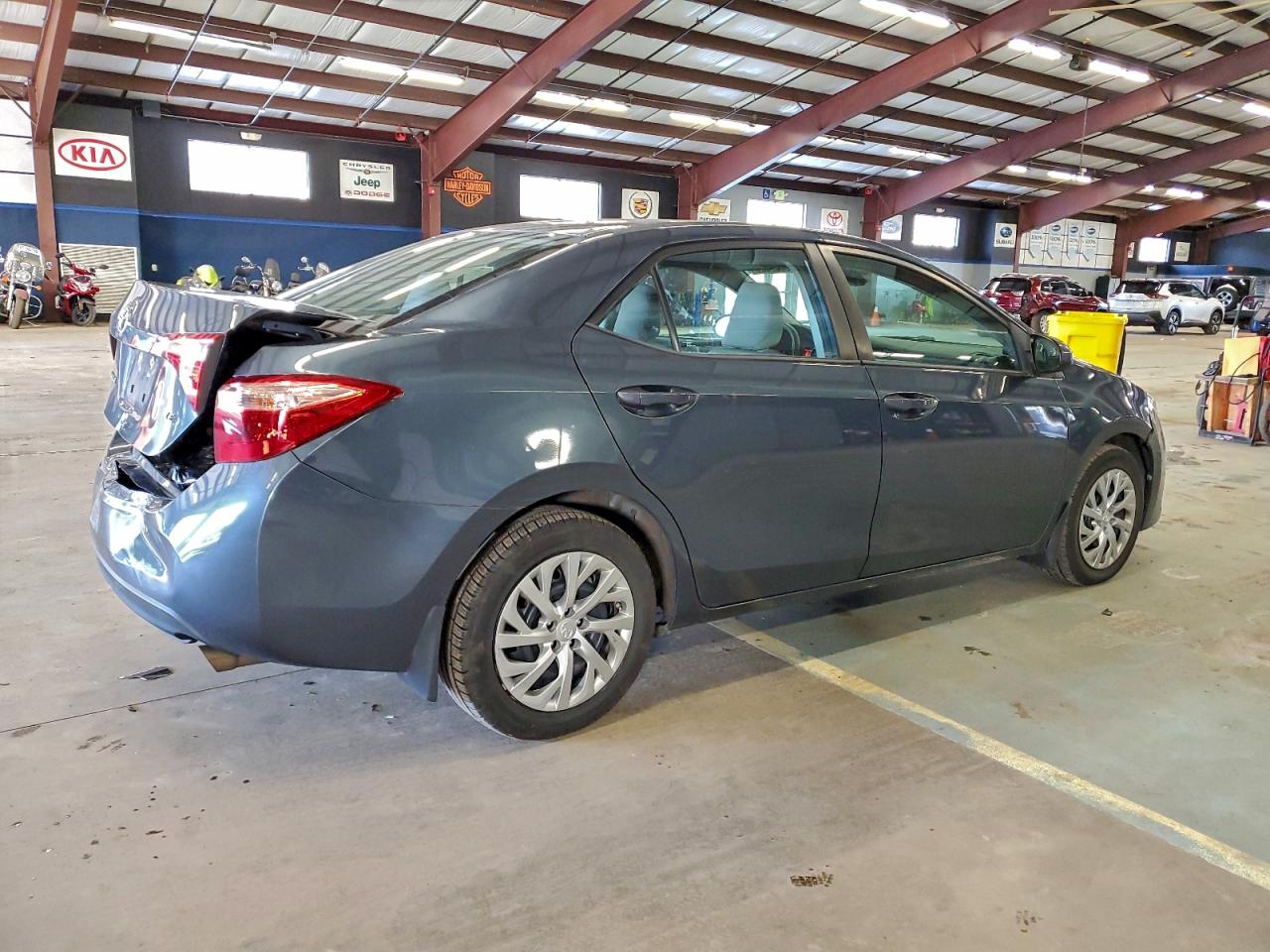 2019 TOYOTA COROLLA L photo 3