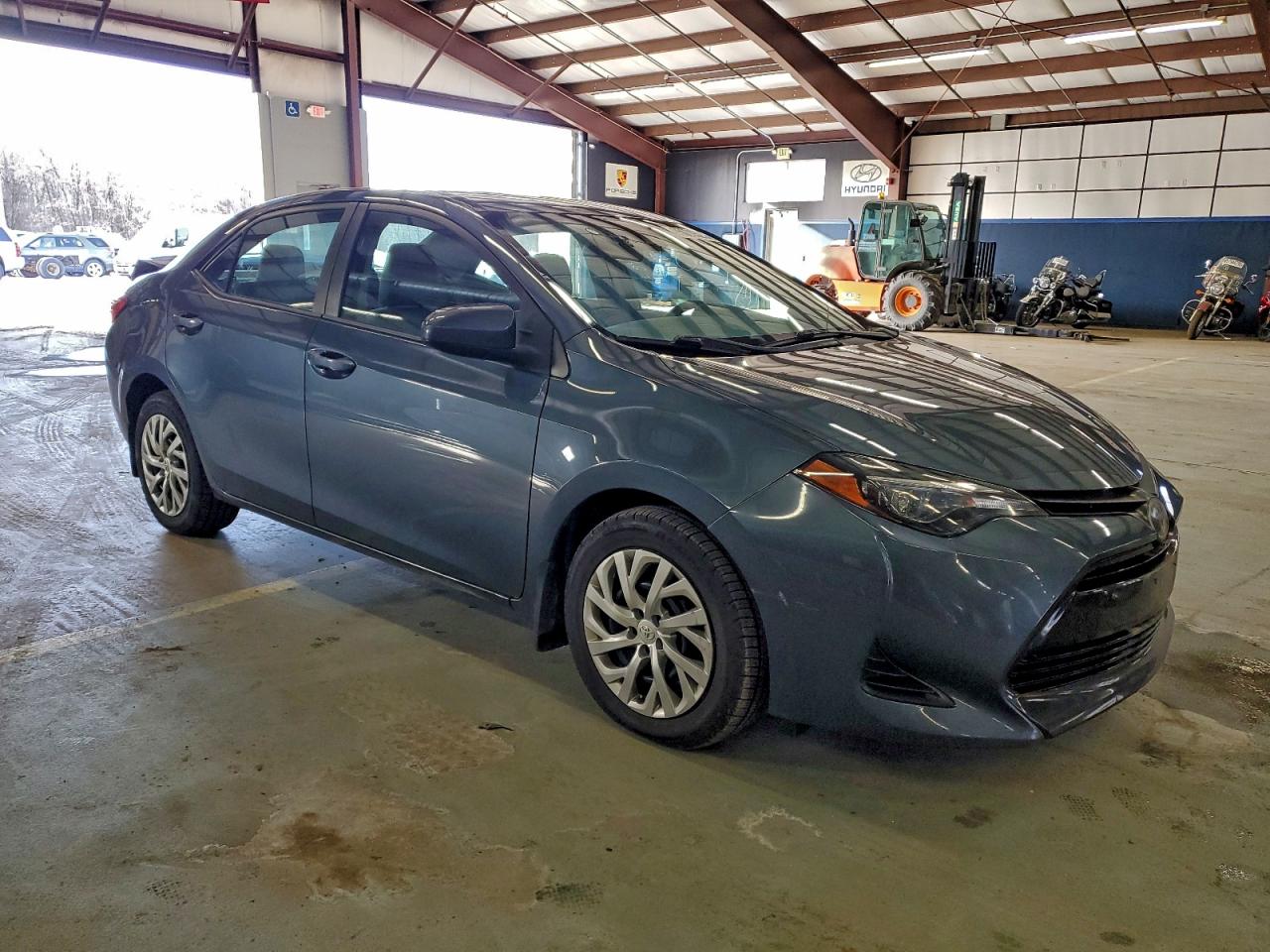 2019 TOYOTA COROLLA L photo 4