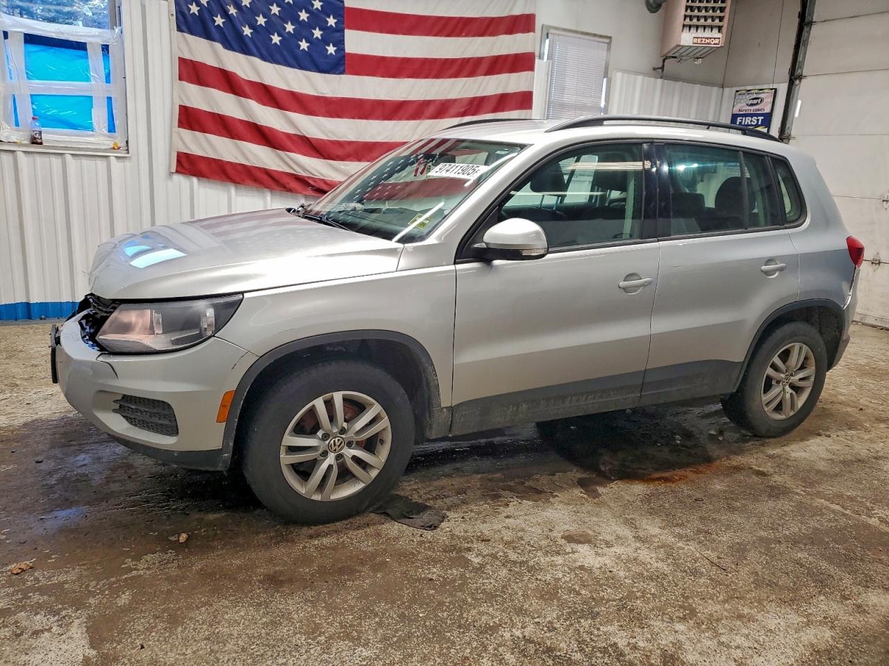 2016 VOLKSWAGEN TIGUAN