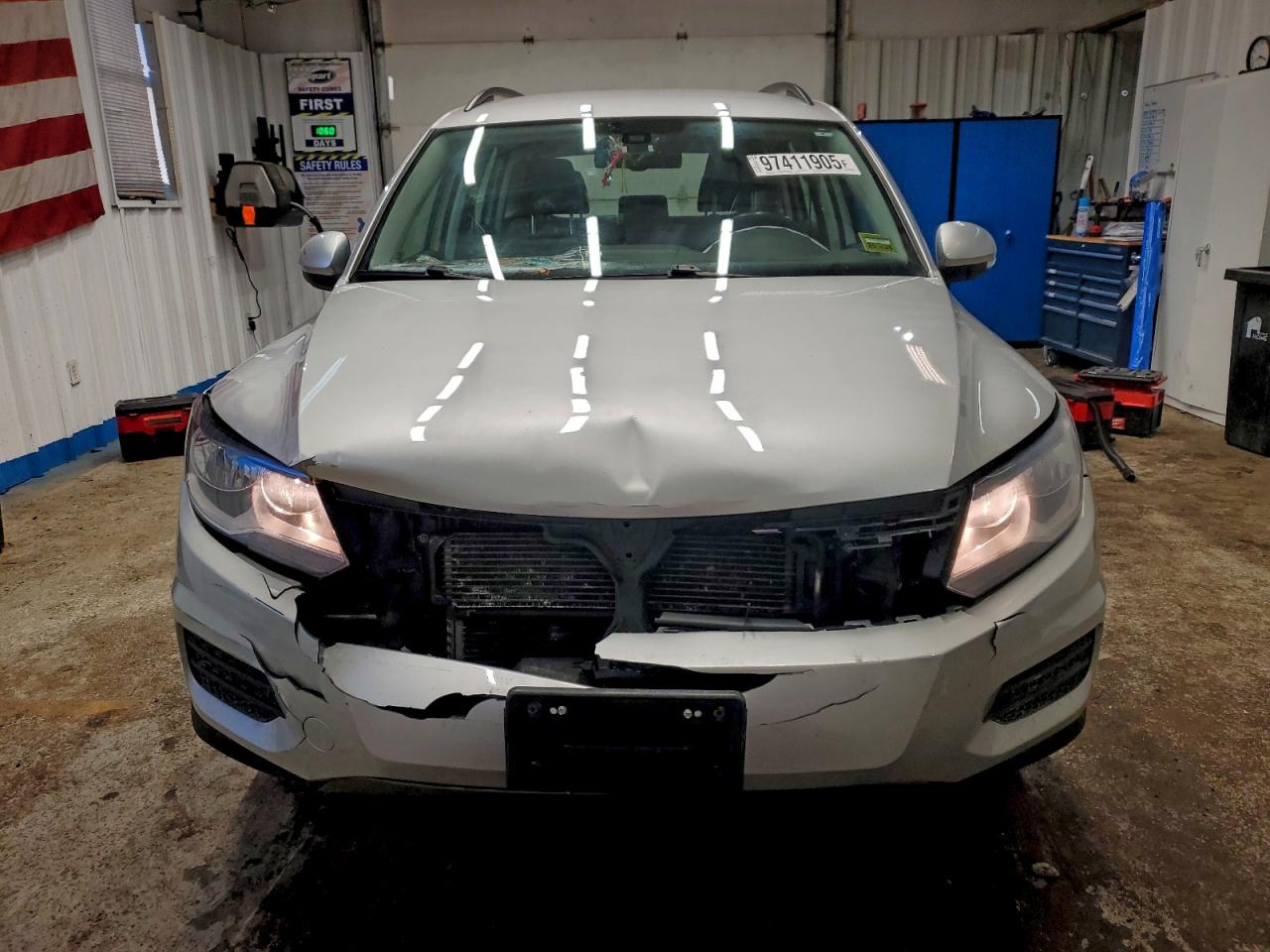 2016 VOLKSWAGEN TIGUAN S photo 5