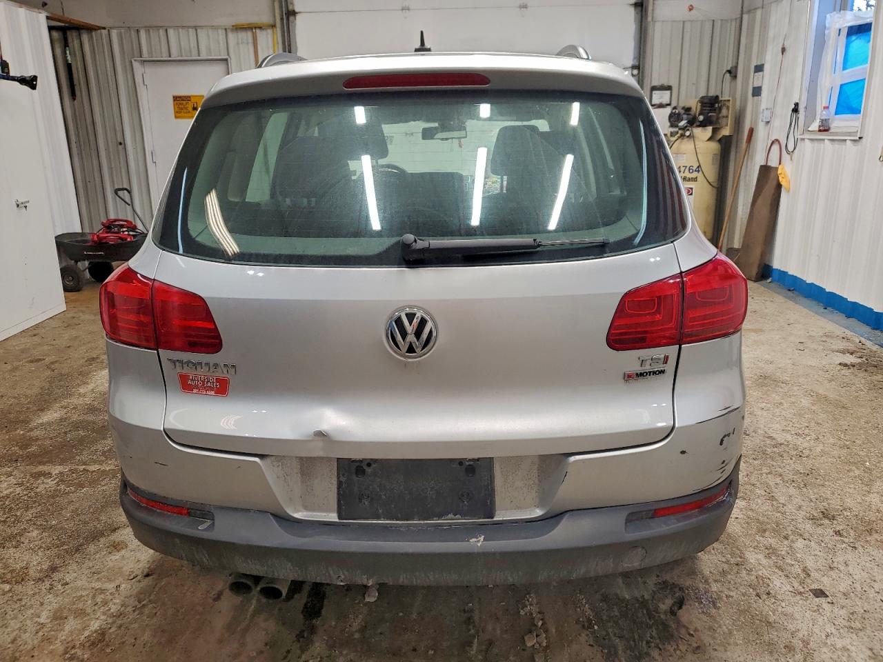 2016 VOLKSWAGEN TIGUAN S photo 6