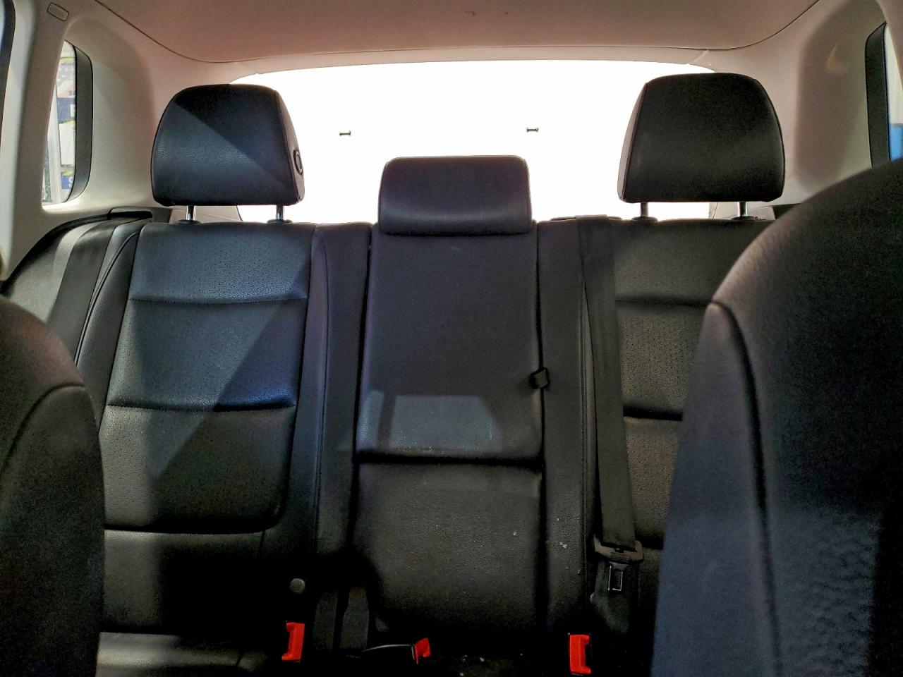 2016 VOLKSWAGEN TIGUAN S photo 10