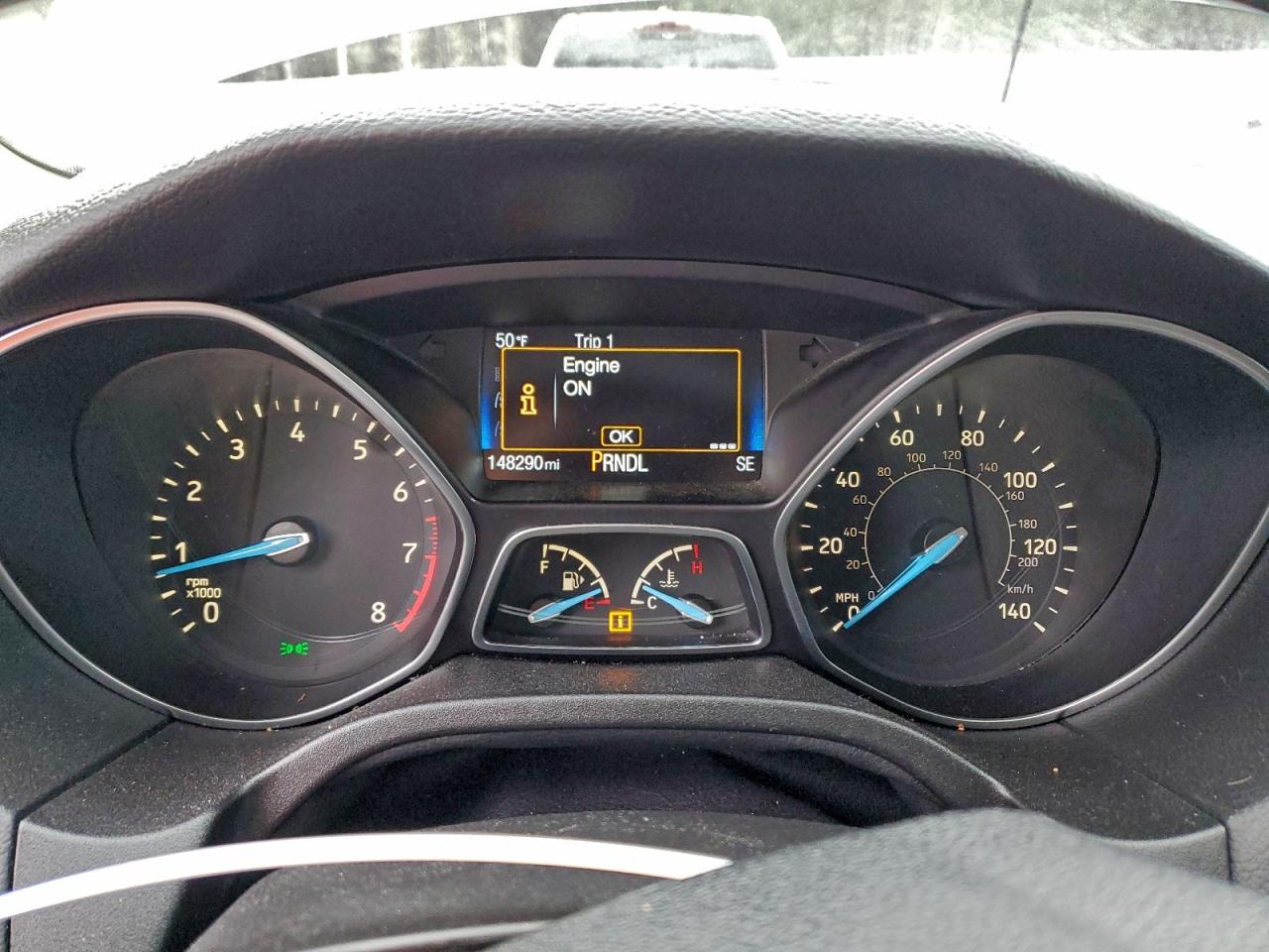 2015 FORD FOCUS SE photo 9
