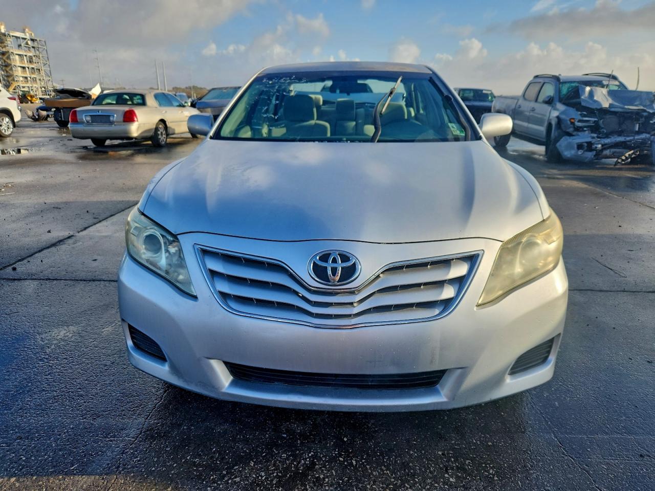 2010 TOYOTA CAMRY BASE photo 5