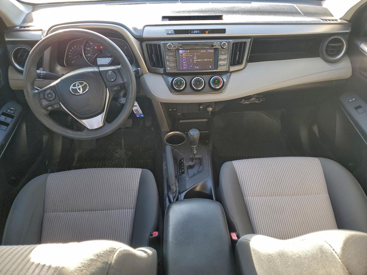 2013 TOYOTA RAV4 LE photo 8