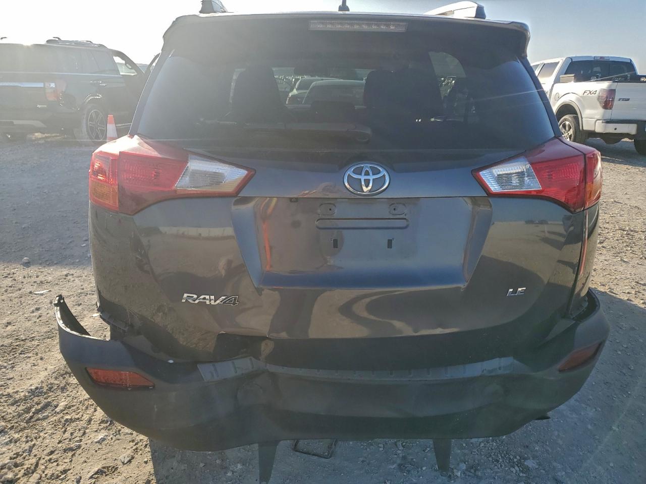 2013 TOYOTA RAV4 LE photo 6