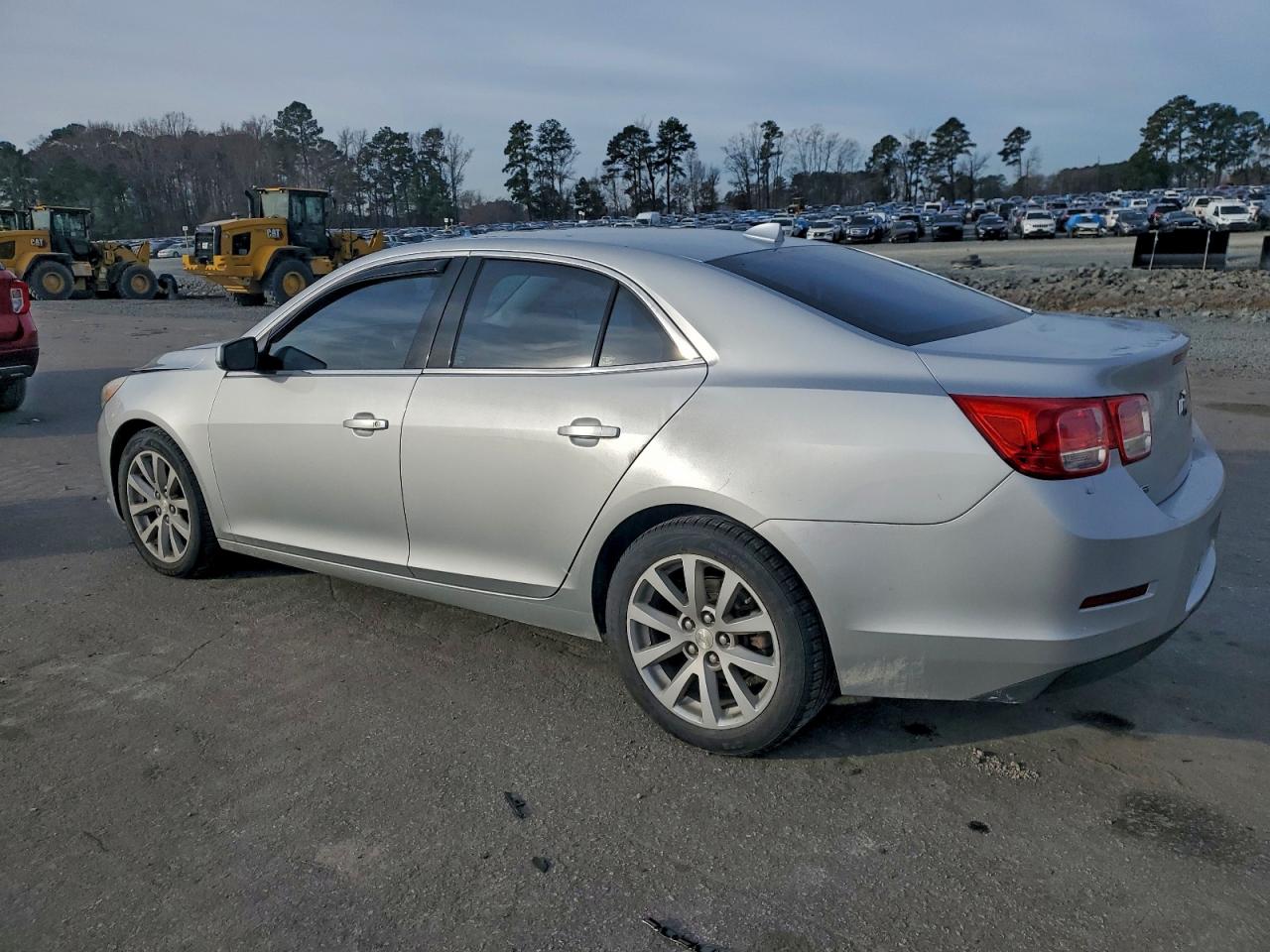 2014 CHEVROLET MALIBU 2LT photo 2