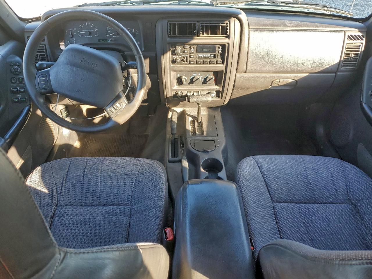 1999 JEEP CHEROKEE SPORT photo 8