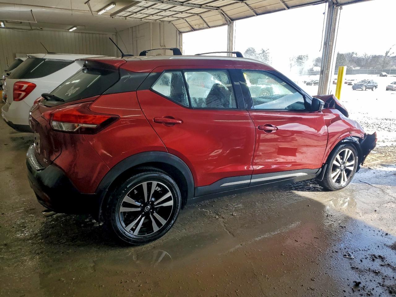 2018 NISSAN KICKS S photo 3