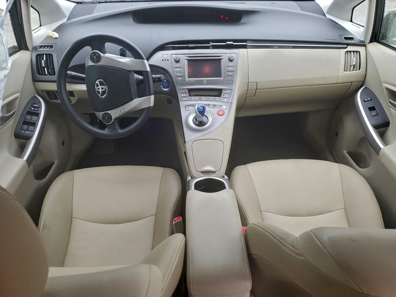 2013 TOYOTA PRIUS photo 22
