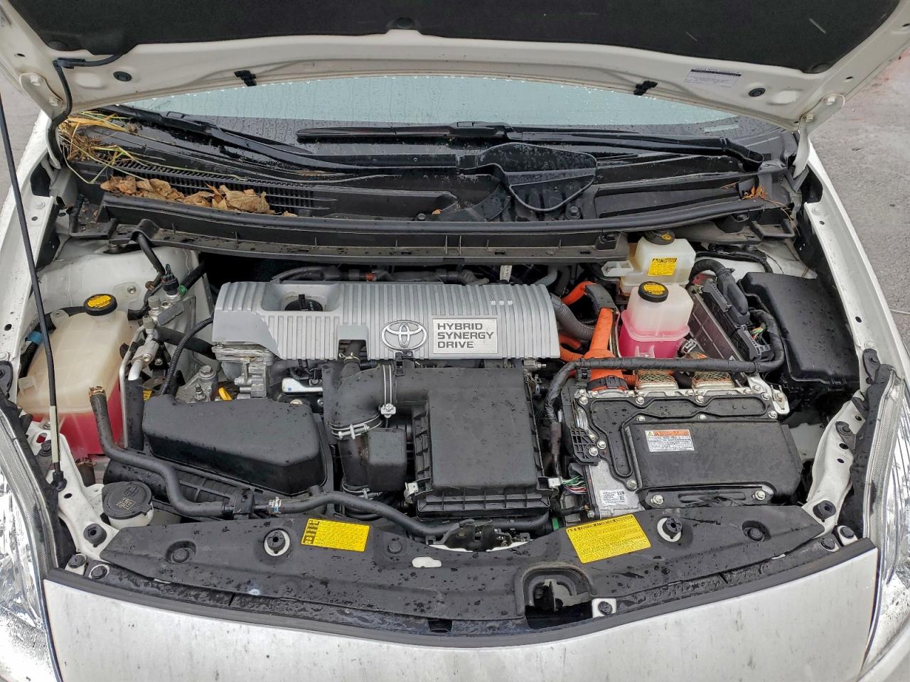 2013 TOYOTA PRIUS photo 31