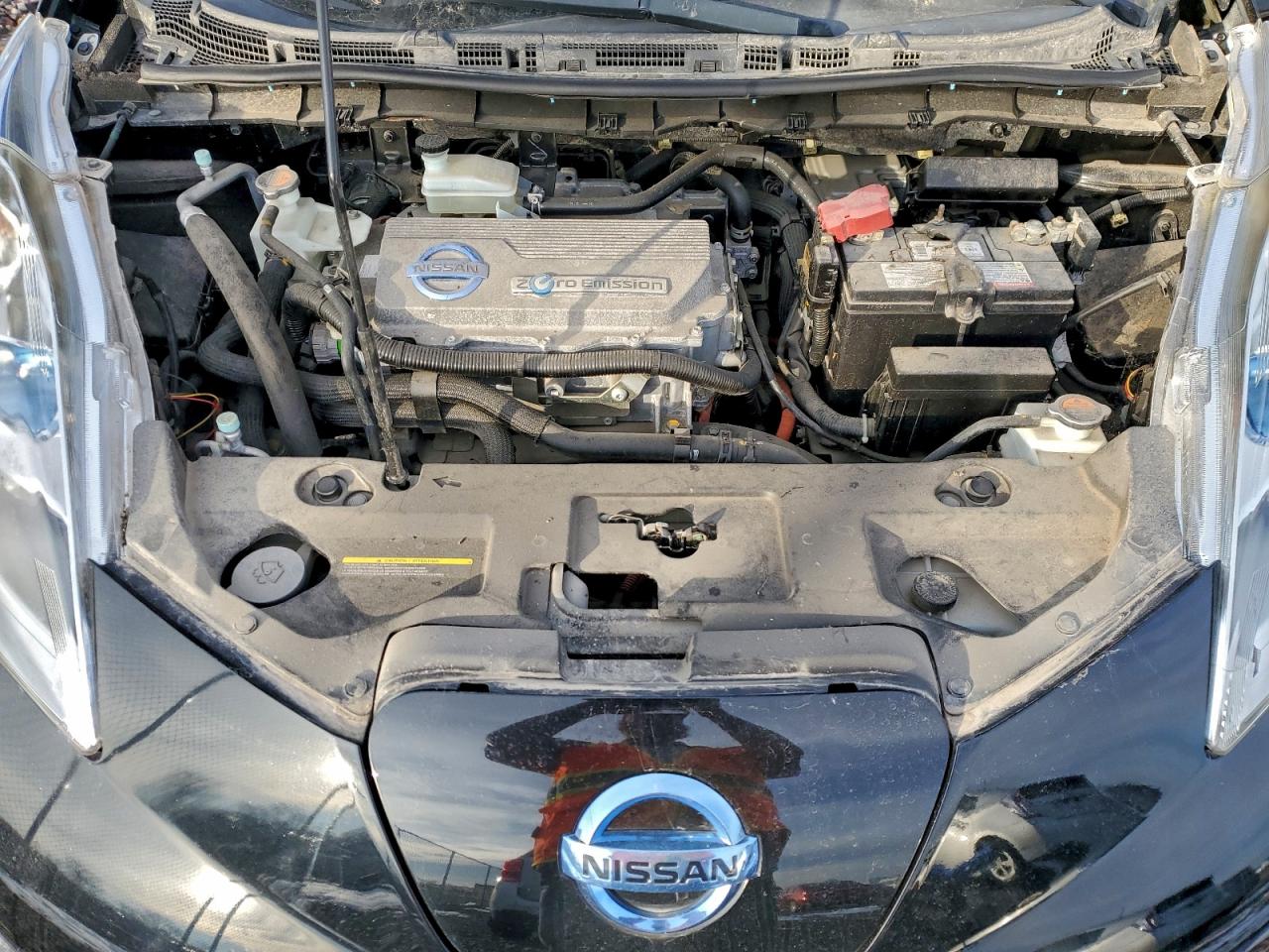 2012 NISSAN LEAF SV photo 31