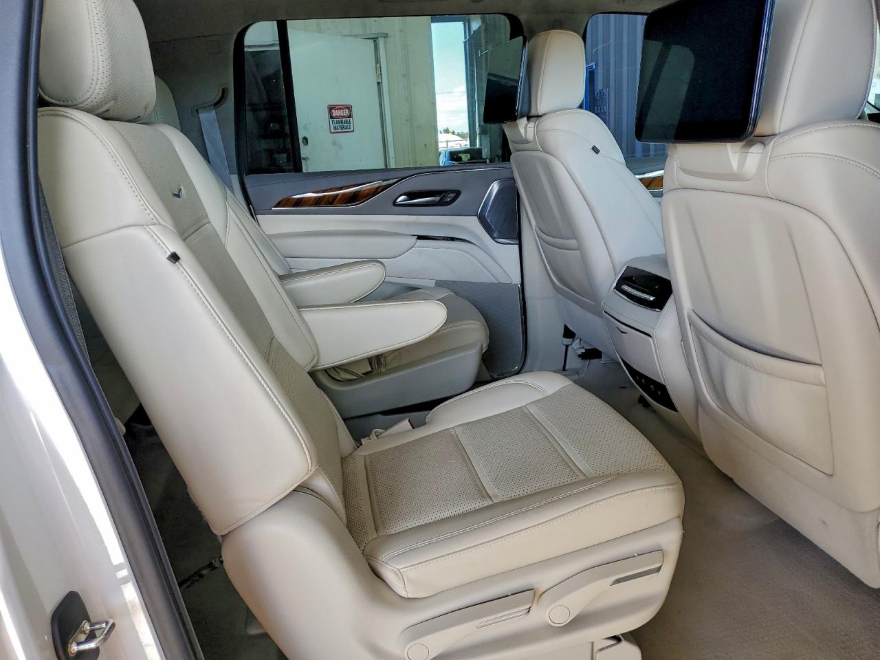 2022 CADILLAC ESCALADE ESV PREMIUM LUXURY PLATINUM photo 31