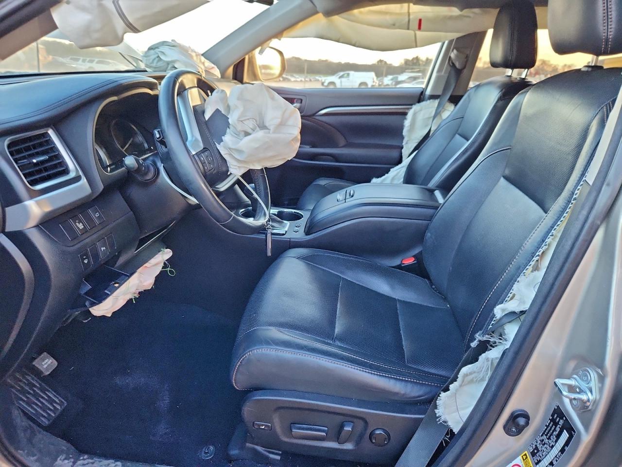 2016 TOYOTA HIGHLANDER LIMITED photo 13
