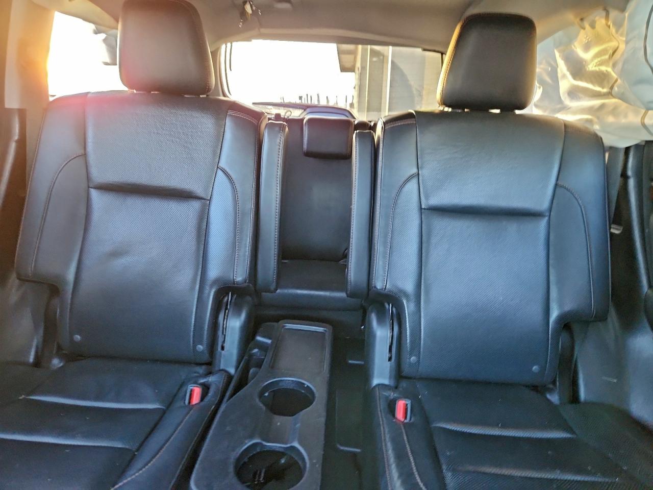 2016 TOYOTA HIGHLANDER LIMITED photo 19