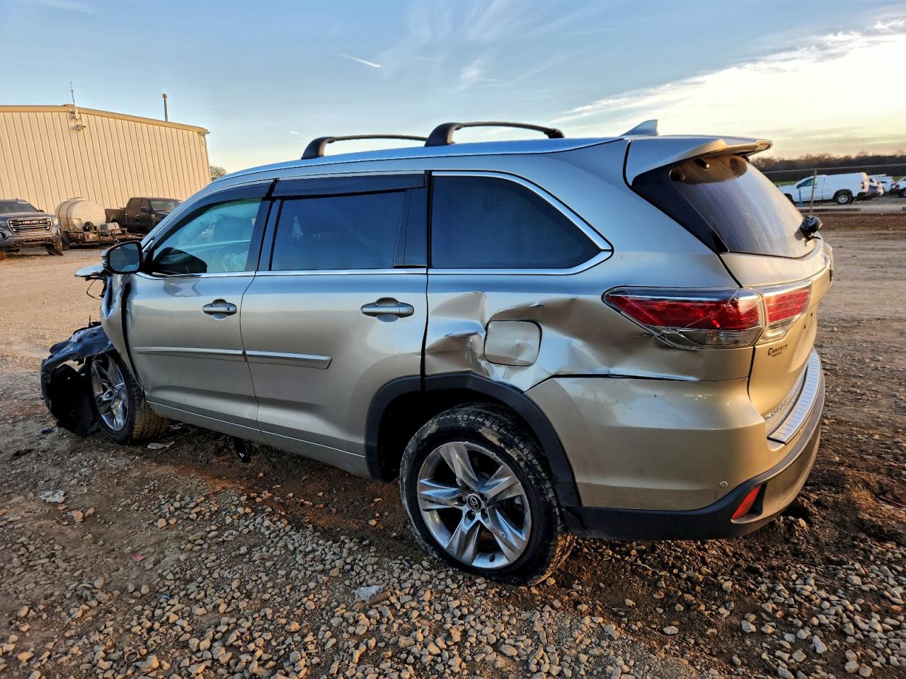 2016 TOYOTA HIGHLANDER LIMITED photo 3