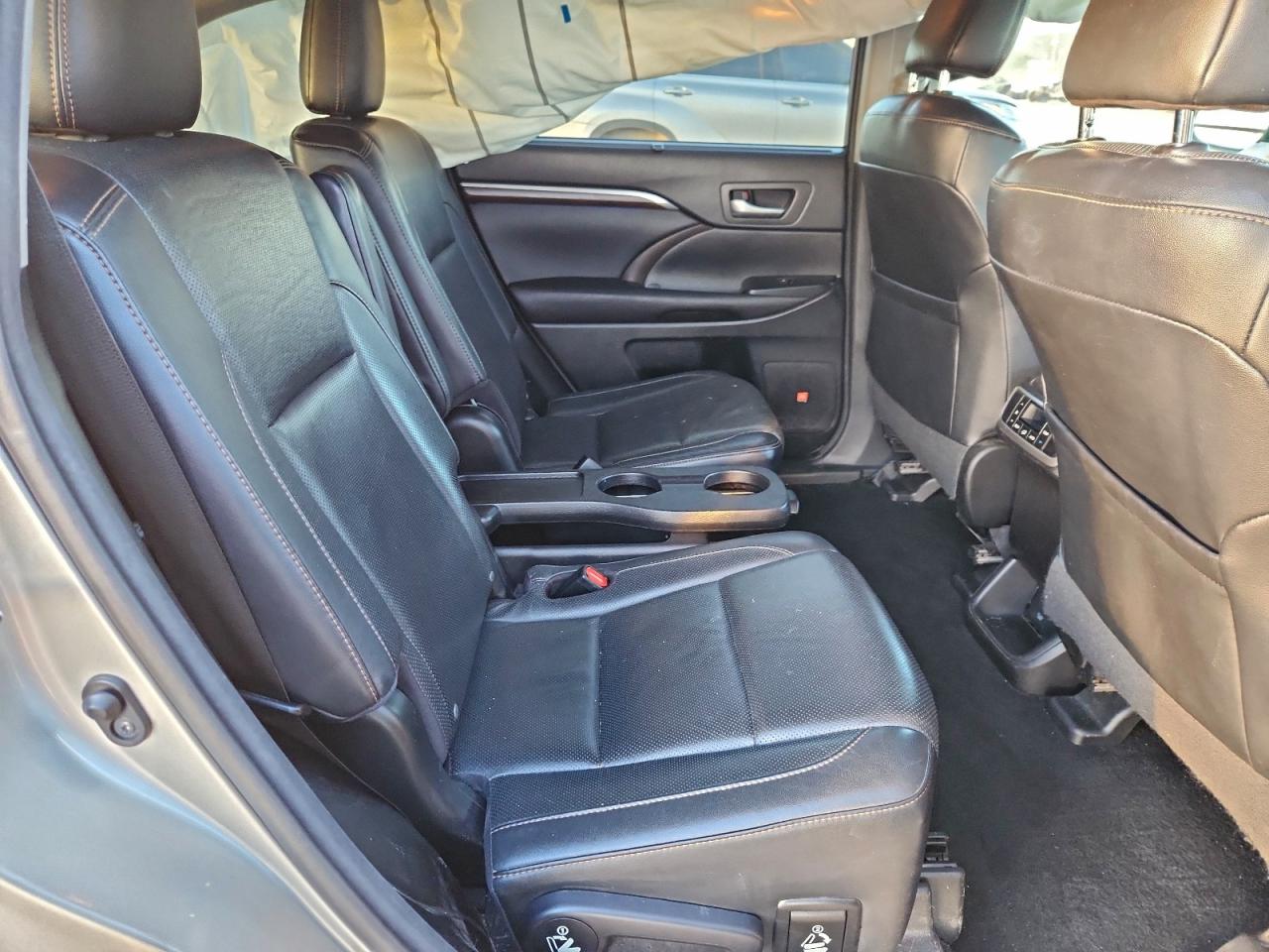 2016 TOYOTA HIGHLANDER LIMITED photo 21