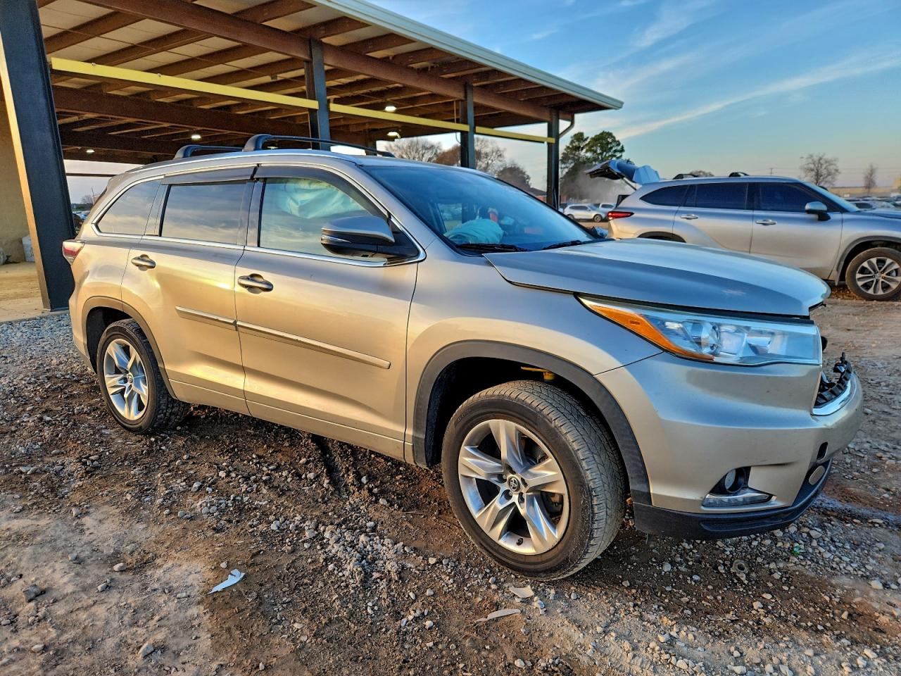 2016 TOYOTA HIGHLANDER LIMITED photo 7