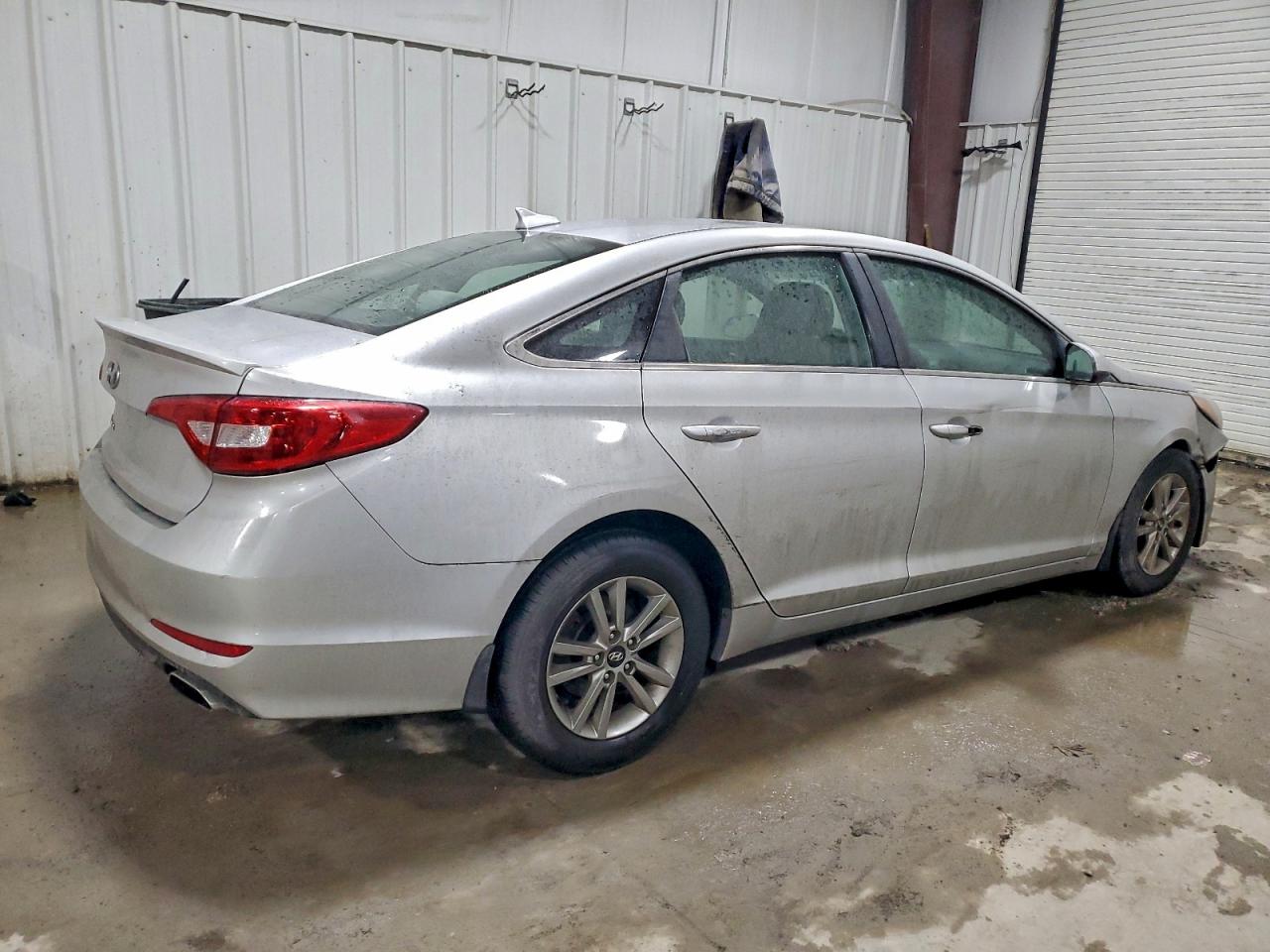 2015 HYUNDAI SONATA SE photo 5
