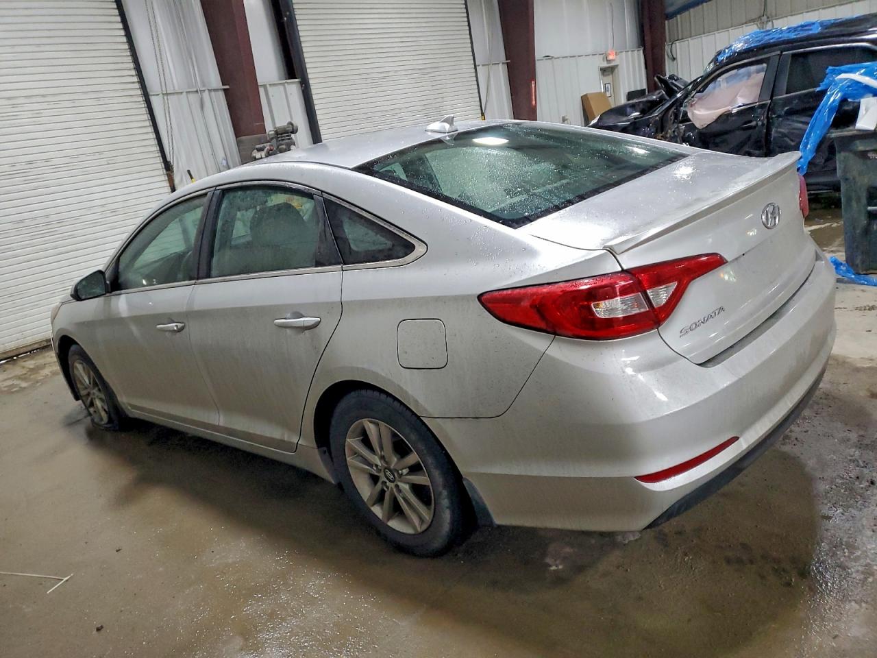 2015 HYUNDAI SONATA SE photo 3