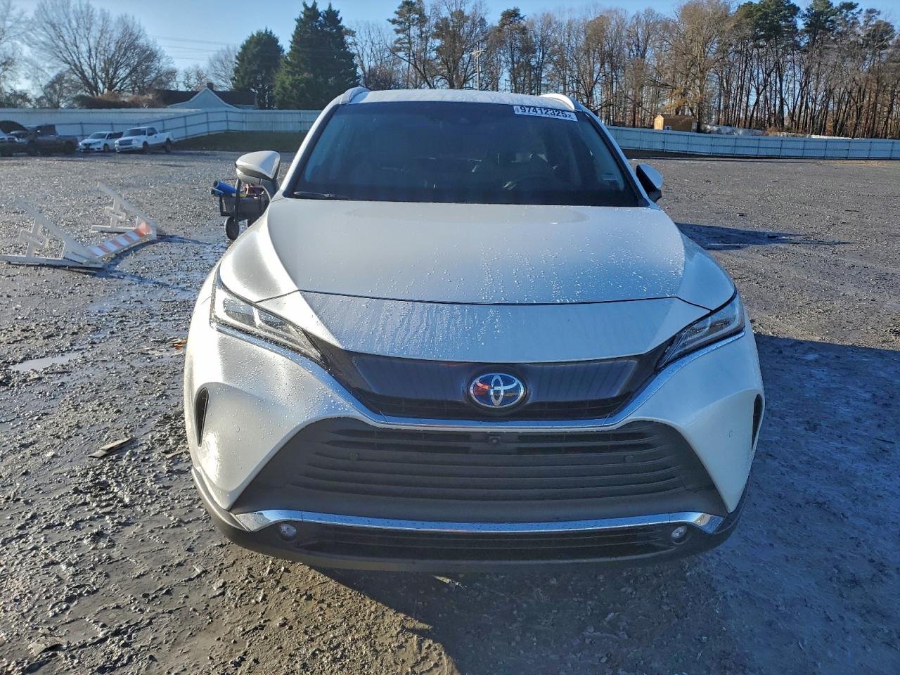 2024 TOYOTA VENZA LE photo 5