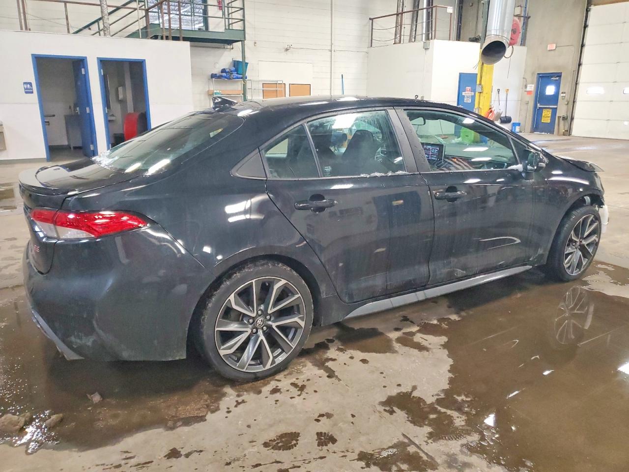 2021 TOYOTA COROLLA SE photo 3
