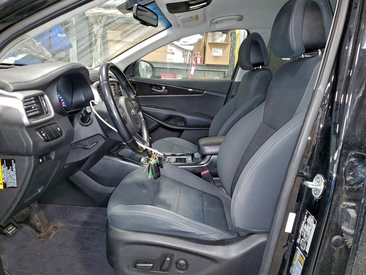 2016 KIA SORENTO LX photo 7