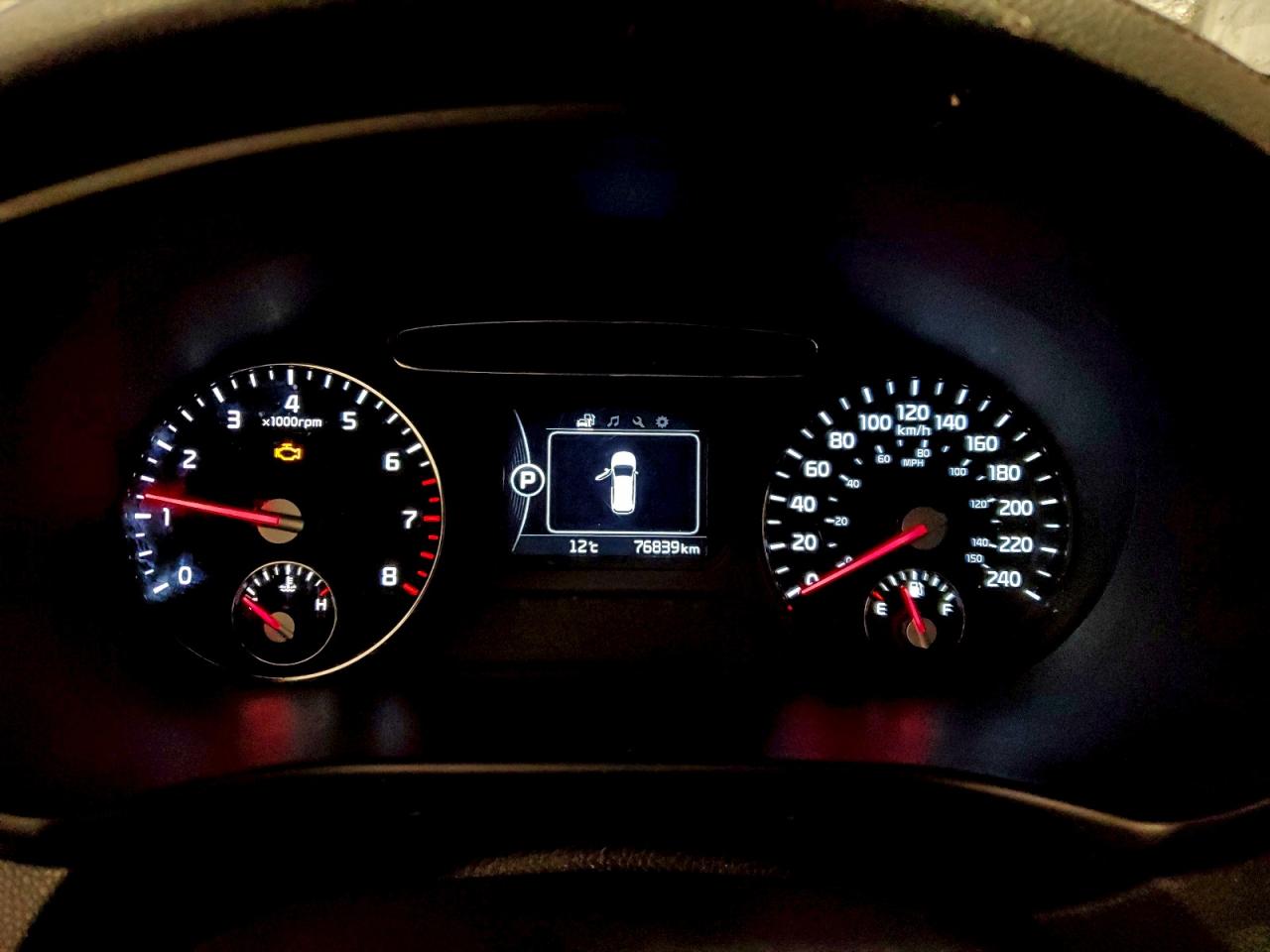 2016 KIA SORENTO LX photo 9